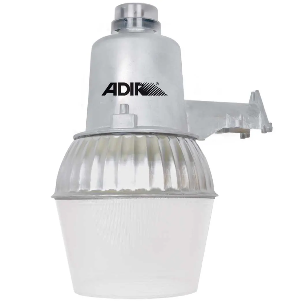 Lámpara Adir Suburbana Ahorrador 65W Metal Con Fotocelda - La Nueva Eléctrica 1