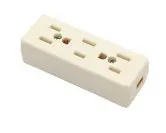 Contacto Kley Triple Baquelita S/Patas - La Nueva Eléctrica 1