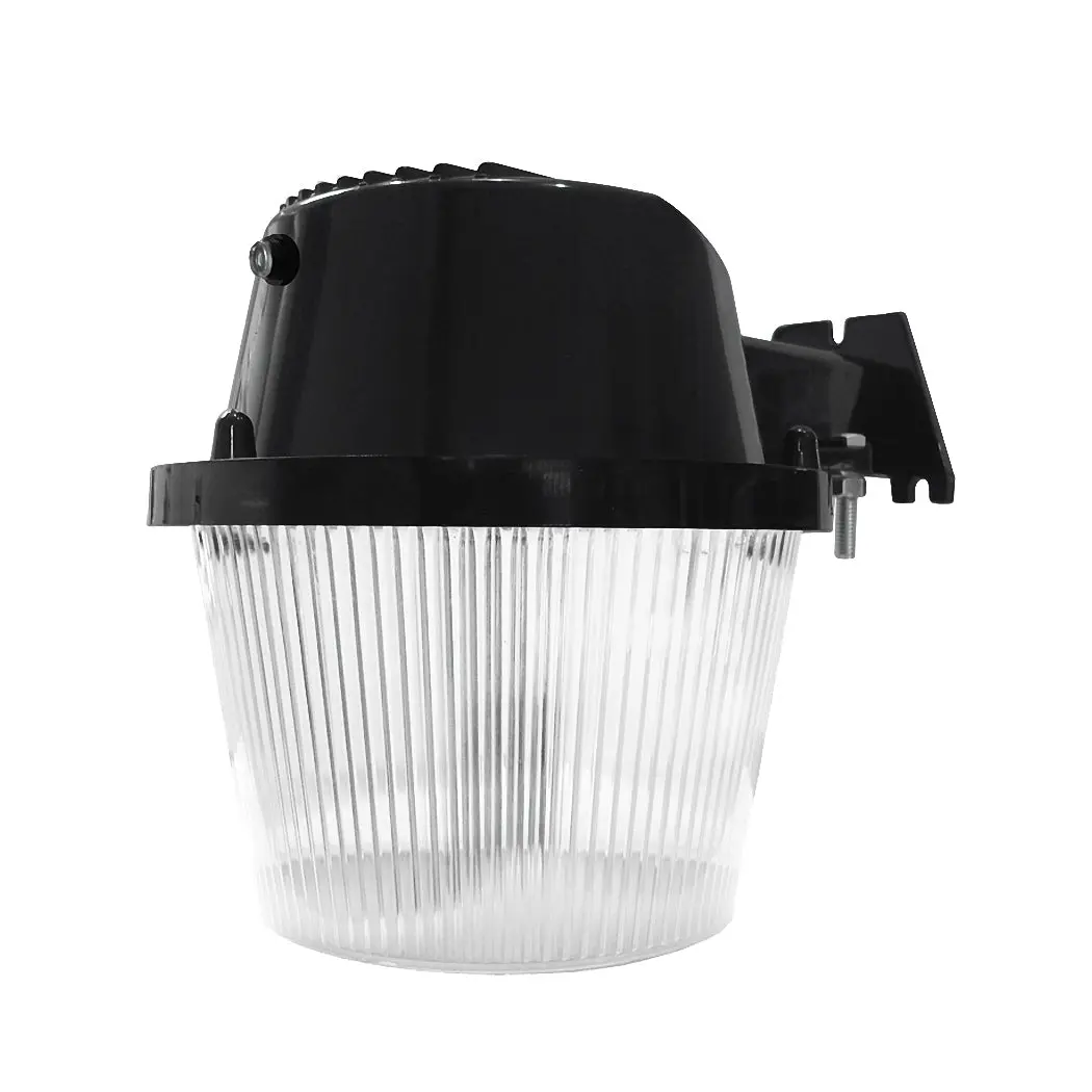 Lámpara Cosmos Suburbana Mini E26 Negra - La Nueva Eléctrica 1
